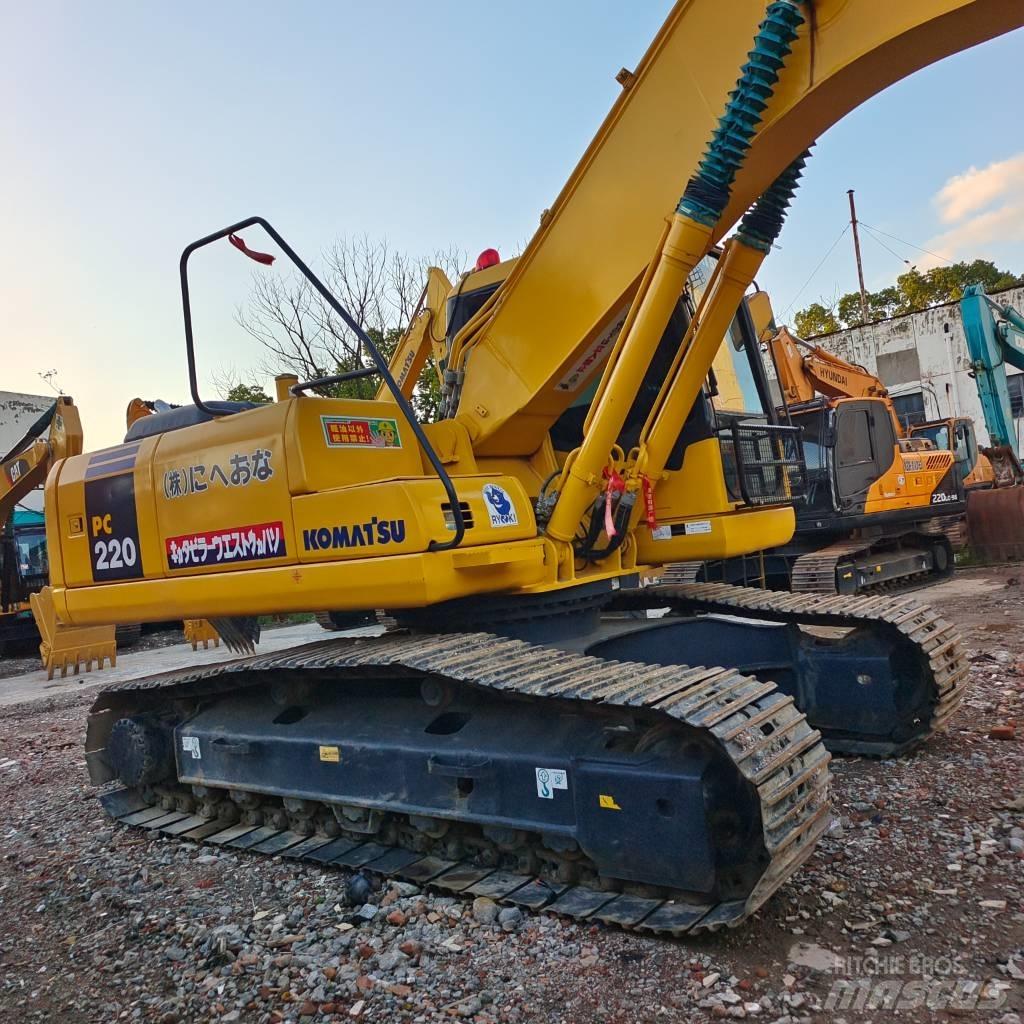 Komatsu PC 220-7 حفارات زحافة