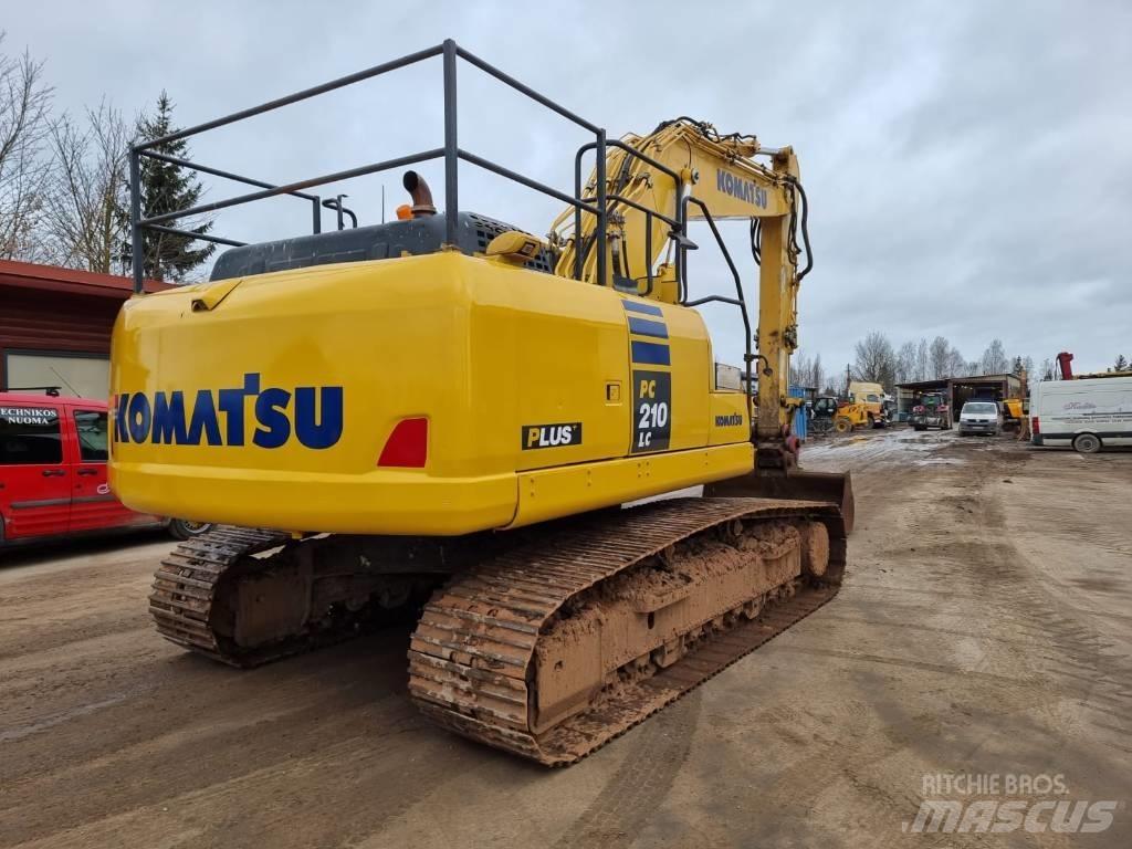Komatsu PC 210 LC-10 حفارات زحافة