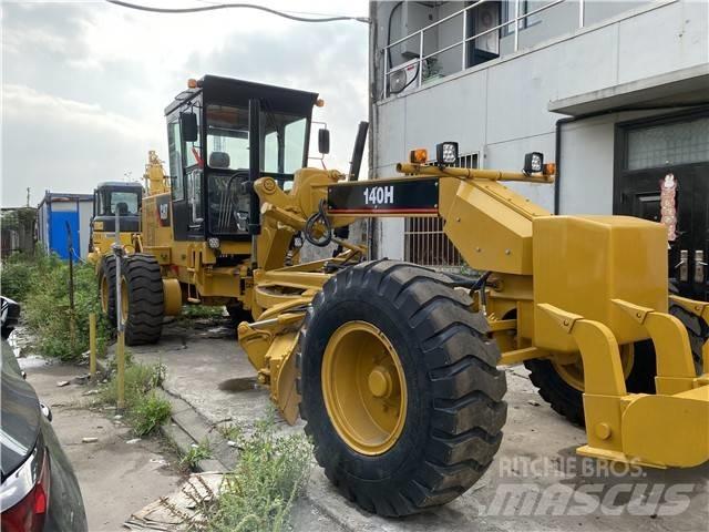 CAT 140 H معدات تمهيد الطرق