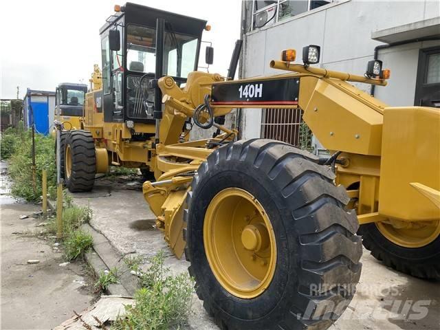 CAT 140 H معدات تمهيد الطرق