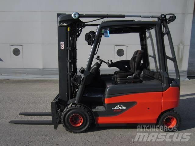 Linde E25L شاحنات ذات رافعات شوكية تعمل بالكهرباء