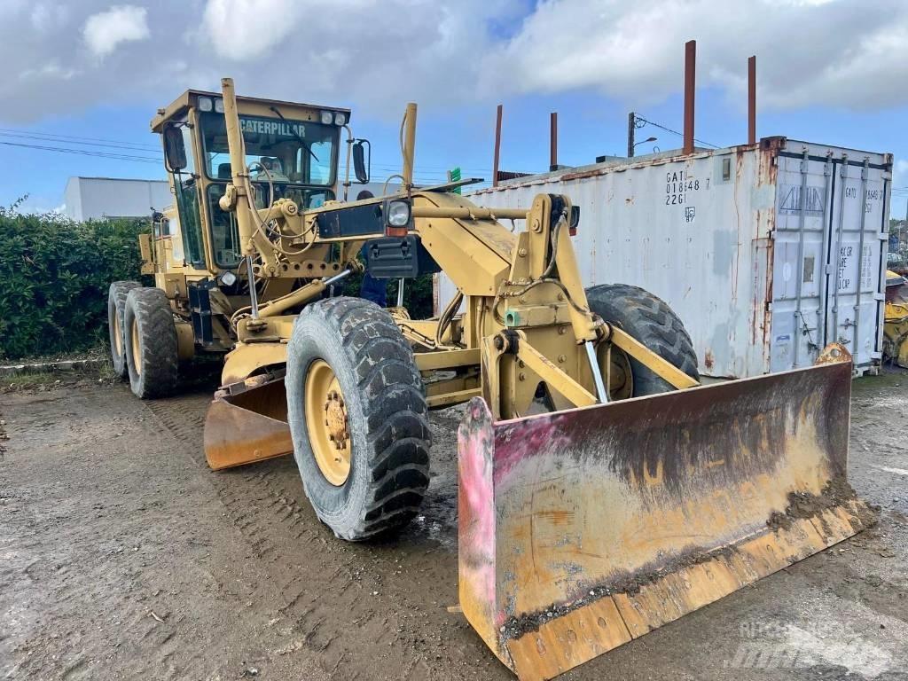 CAT 120 H معدات تمهيد الطرق
