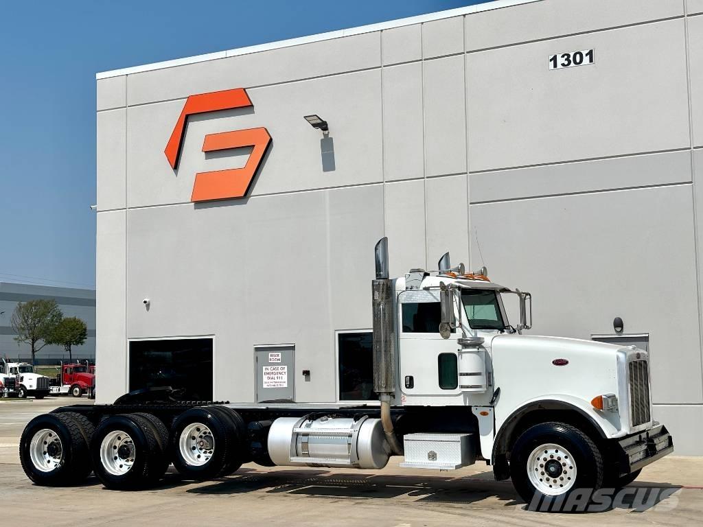 Peterbilt 367 وحدات الجر