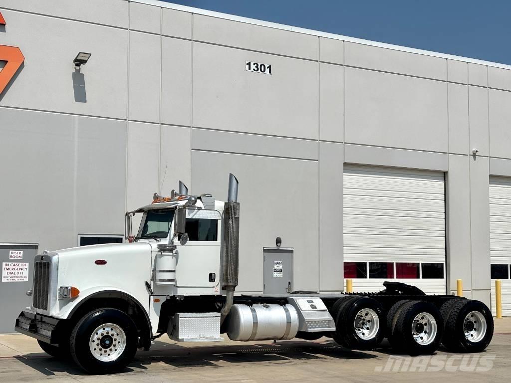 Peterbilt 367 وحدات الجر