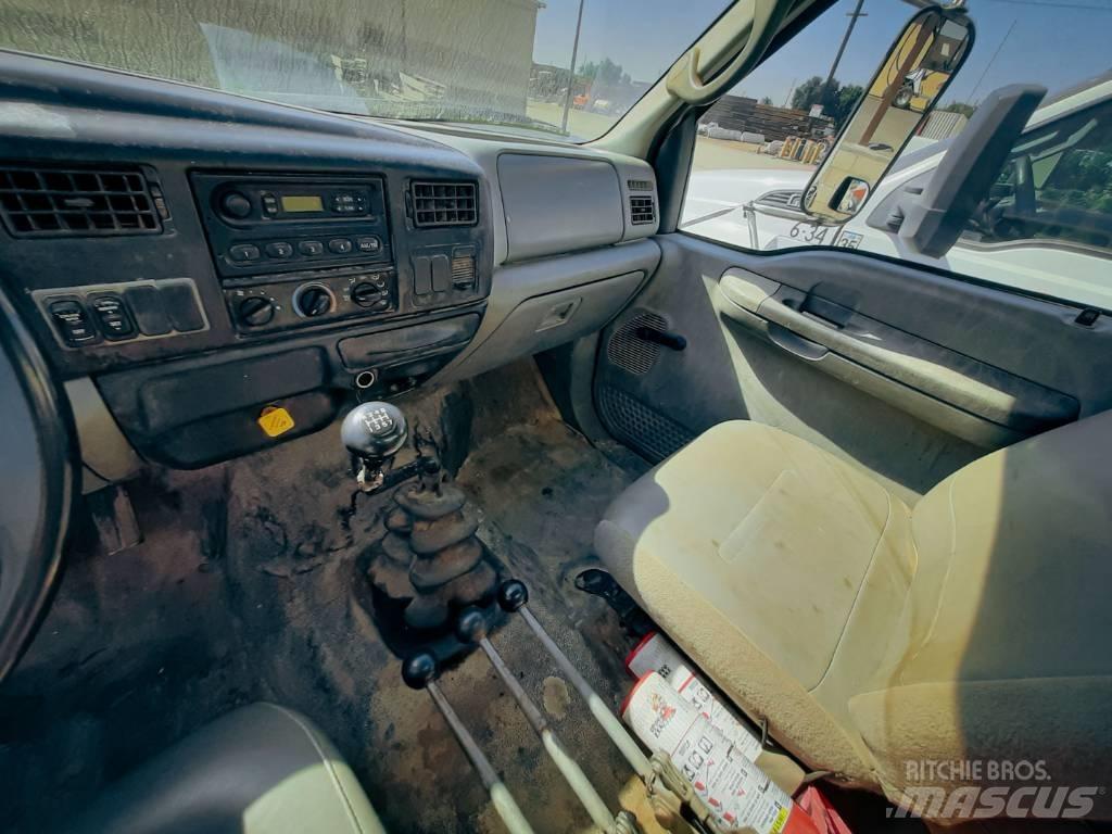Ford F 750 XL SD صهاريج مياه
