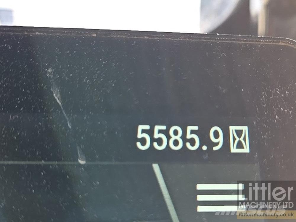 CAT D 5 LGP بلدوزرات مجنزرة