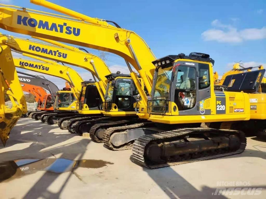 Komatsu 220-8 حفارات زحافة