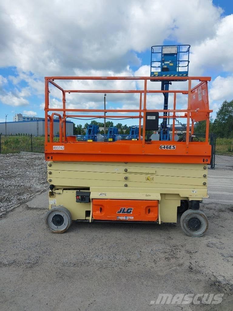 JLG ES 2646 رافعات مقصية الشكل