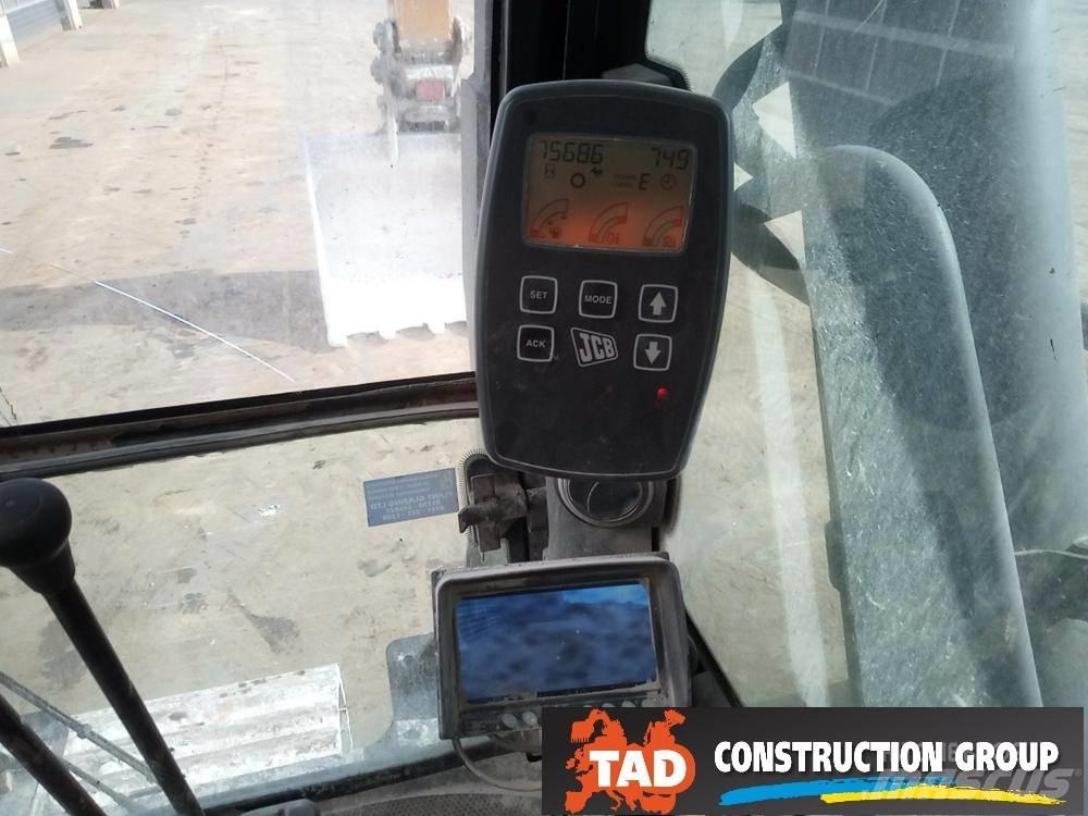 JCB JS 360 LC حفارات زحافة