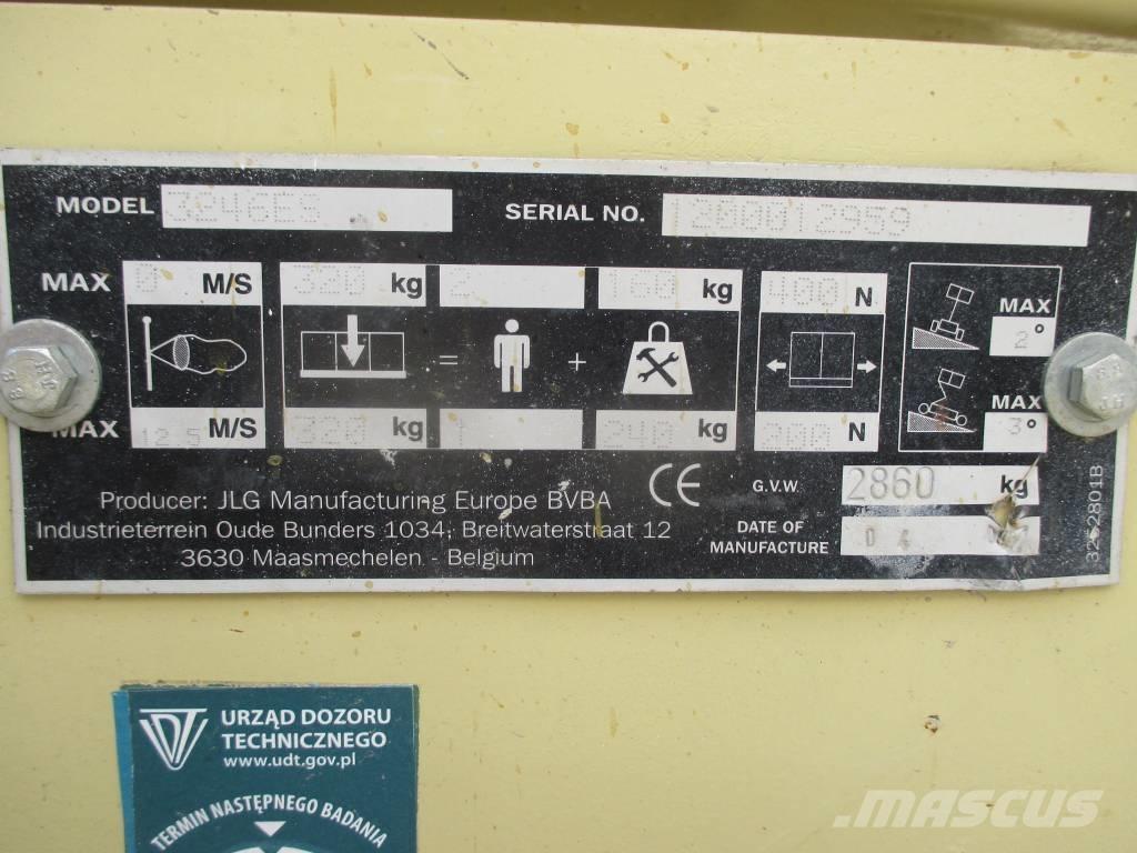 JLG 3246 ES رافعات مقصية الشكل