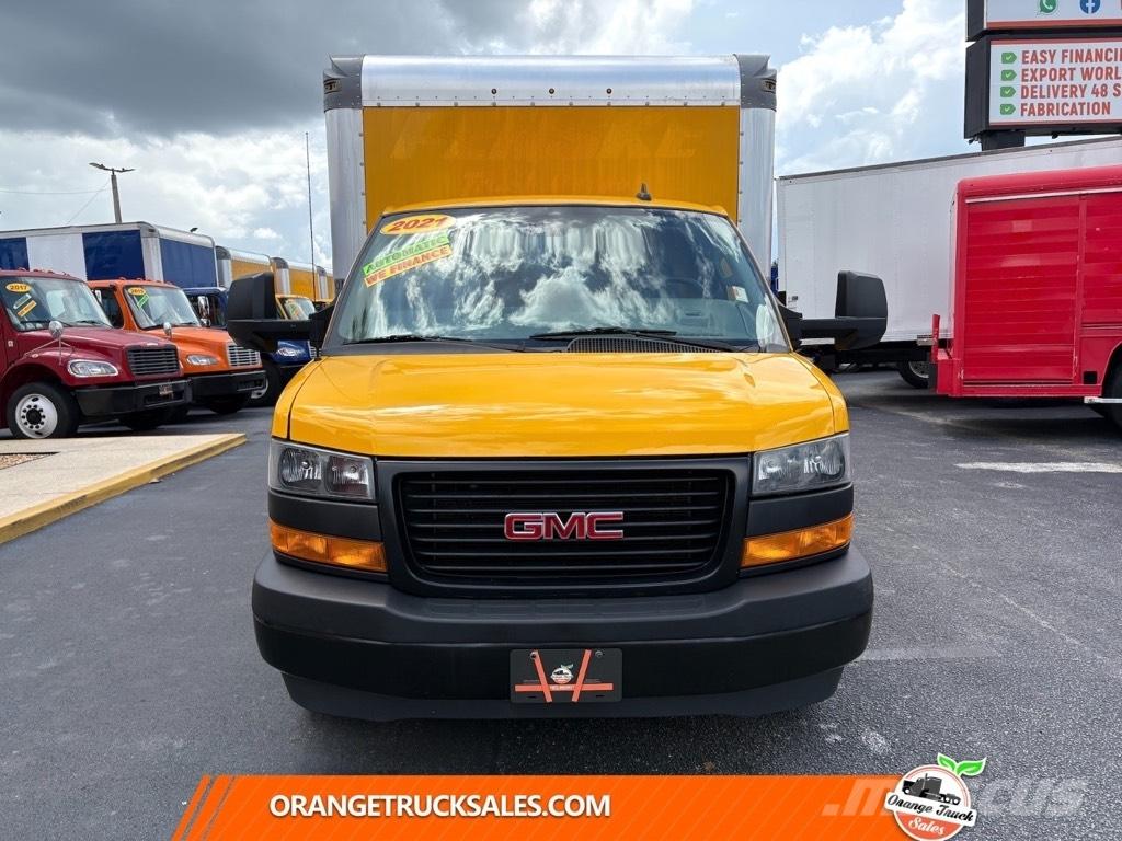 GMC Savana G3500 شاحنة مقفلة