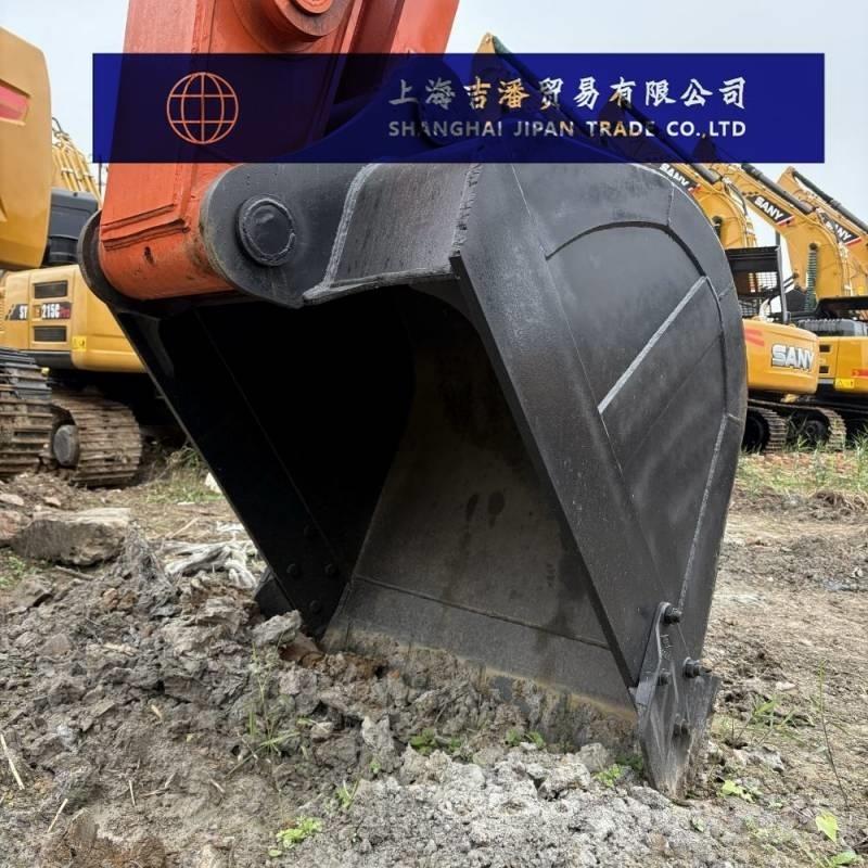 Hitachi ZX 210 حفارات زحافة
