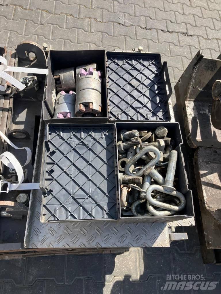 Dynapac 2500/C/CS معدات السفلتة