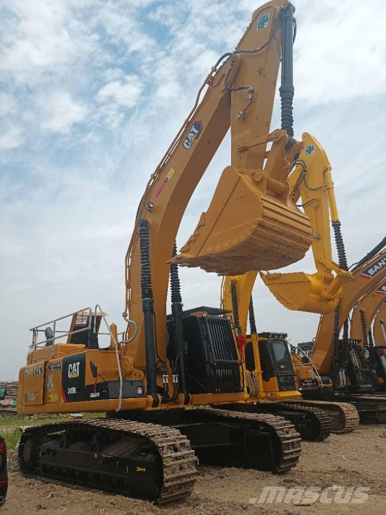 CAT 349 حفارات زحافة