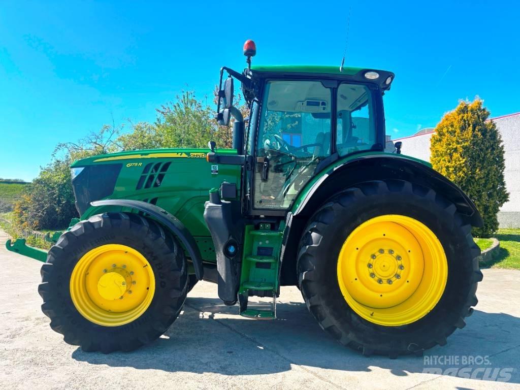 John Deere 6175 R الجرارات