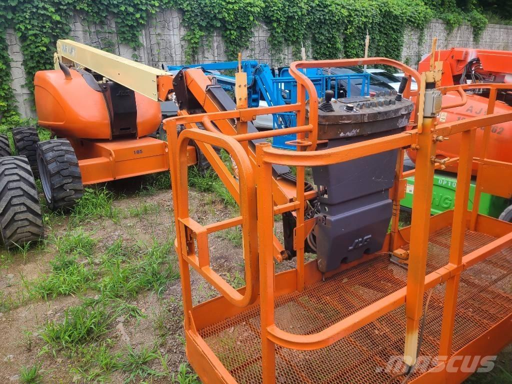 JLG 600 AJ رافعات سلة مفصلية