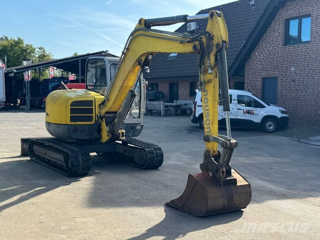 Neuson 75 Z 3 حفارات وسط 7 طن - 12 طن