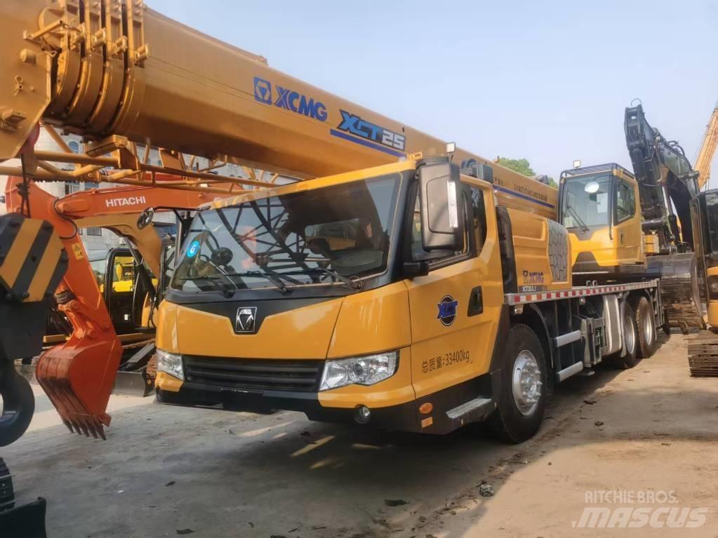 XCMG XCT25L5 رافعات صالحة لكل أنواع الطرق