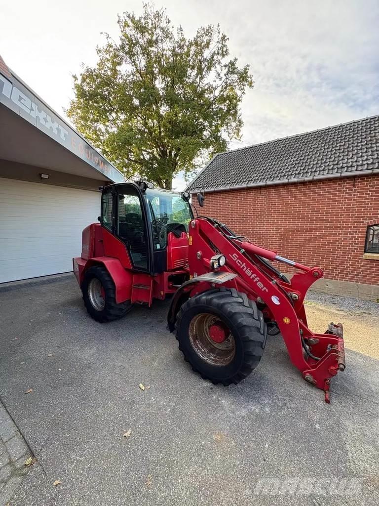 Schäffer 9300Z لوادر بعجل