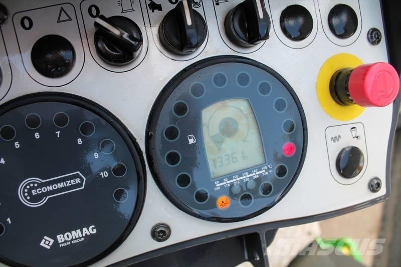 Bomag BW 120 AD-5 مداحل ثنائية الاسطوانة