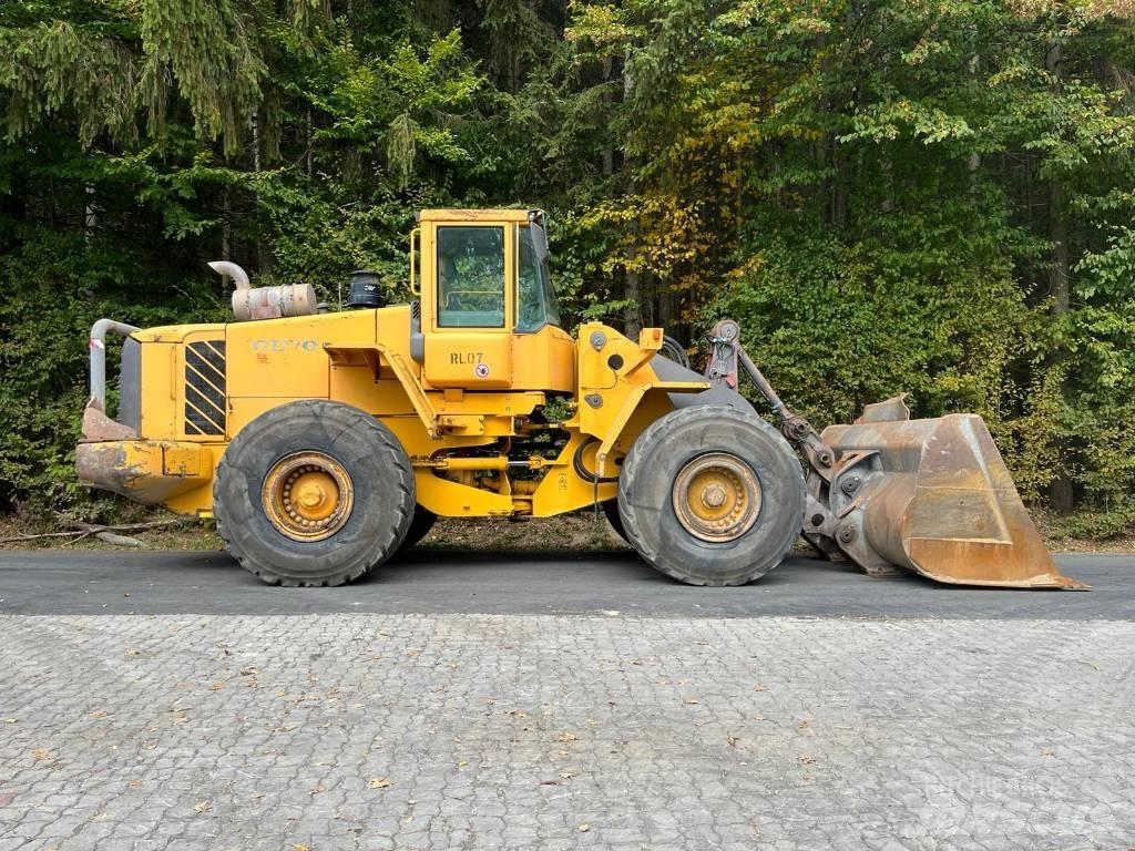 Volvo L 180 E لوادر بعجل