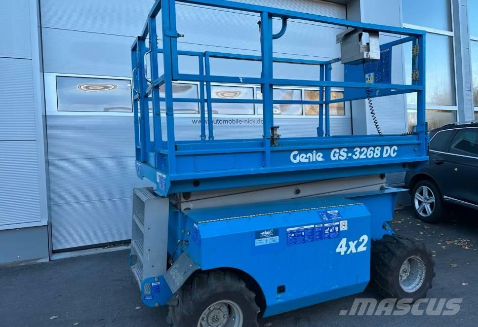 Genie GS 3268 رافعات مقصية الشكل