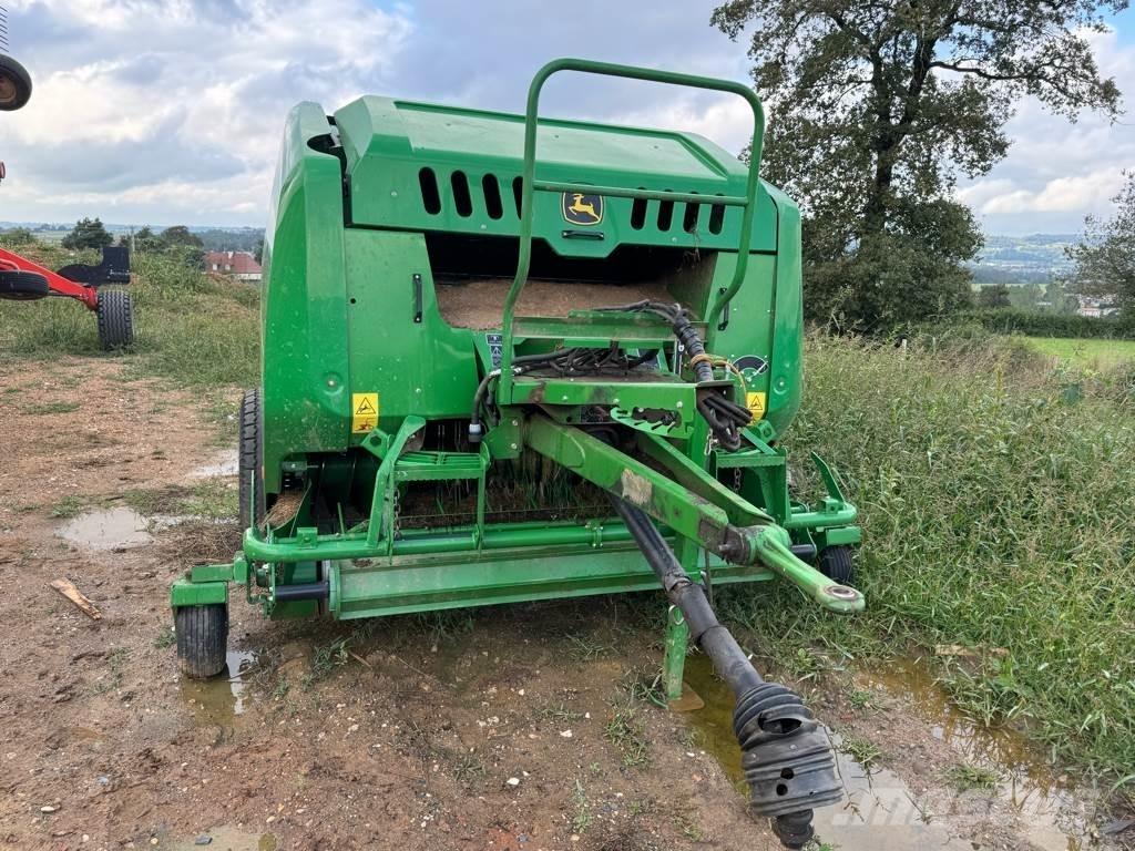 John Deere F441M محزمات مستديرة