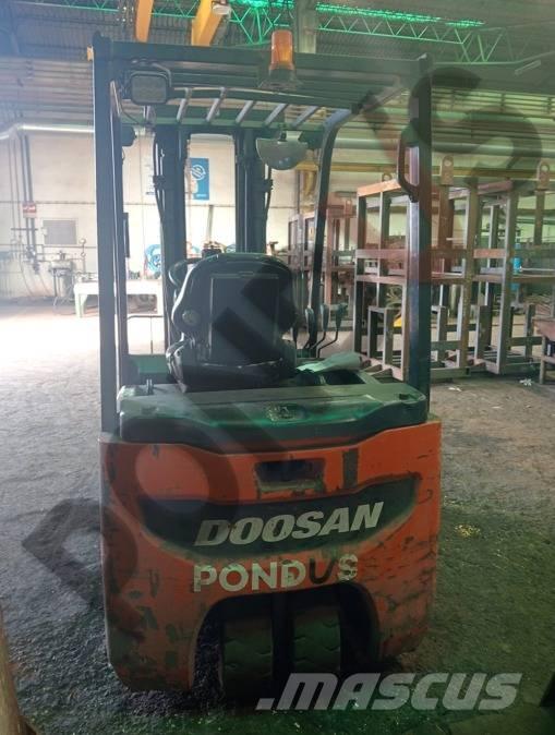 Doosan B 20 T-7 شاحنات ذات رافعات شوكية تعمل بالكهرباء