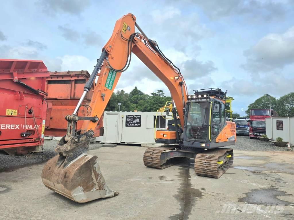 Doosan DX 140 LC حفارات زحافة