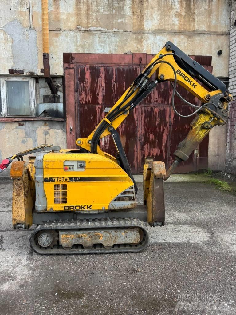 Brokk 160 حفارات هدم