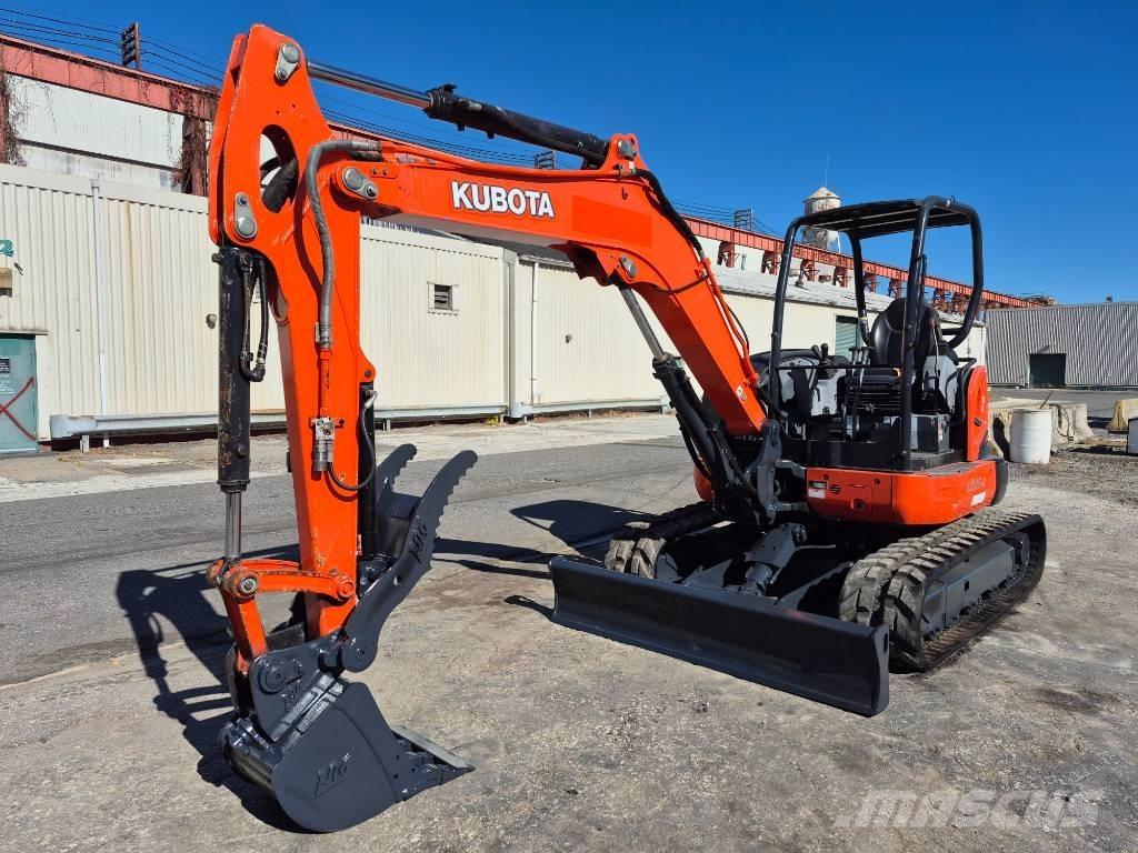 Kubota U 55-4 حفارات صغيرة أقل من 7 طن (حفارات صغيرة)