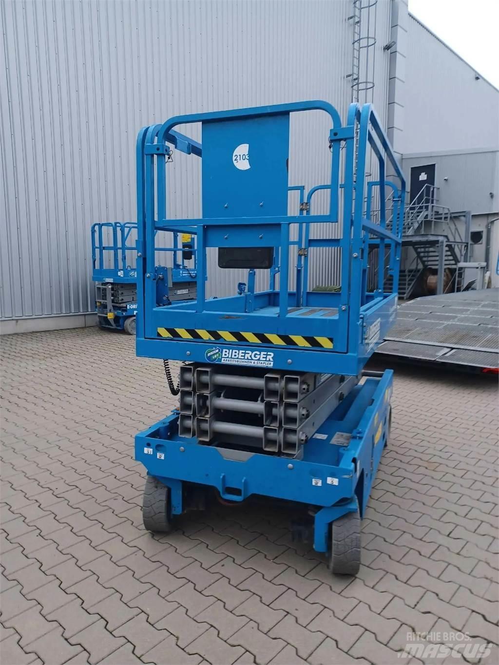 Genie GS 2646 رافعات مقصية الشكل
