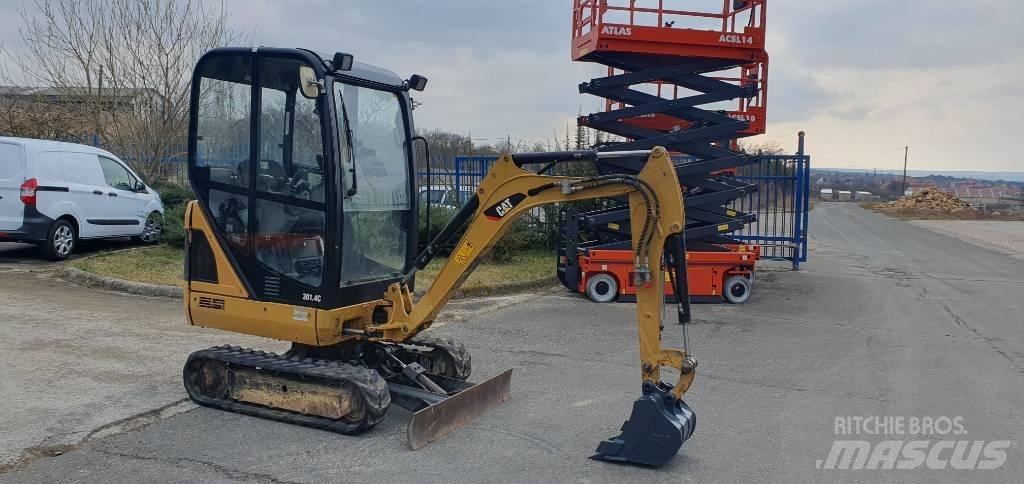 CAT 301.4 C حفارات صغيرة أقل من 7 طن (حفارات صغيرة)