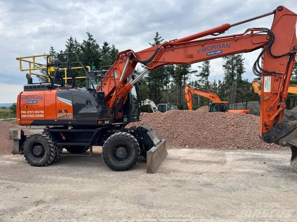 Hitachi ZW 180 حفارات بعجل