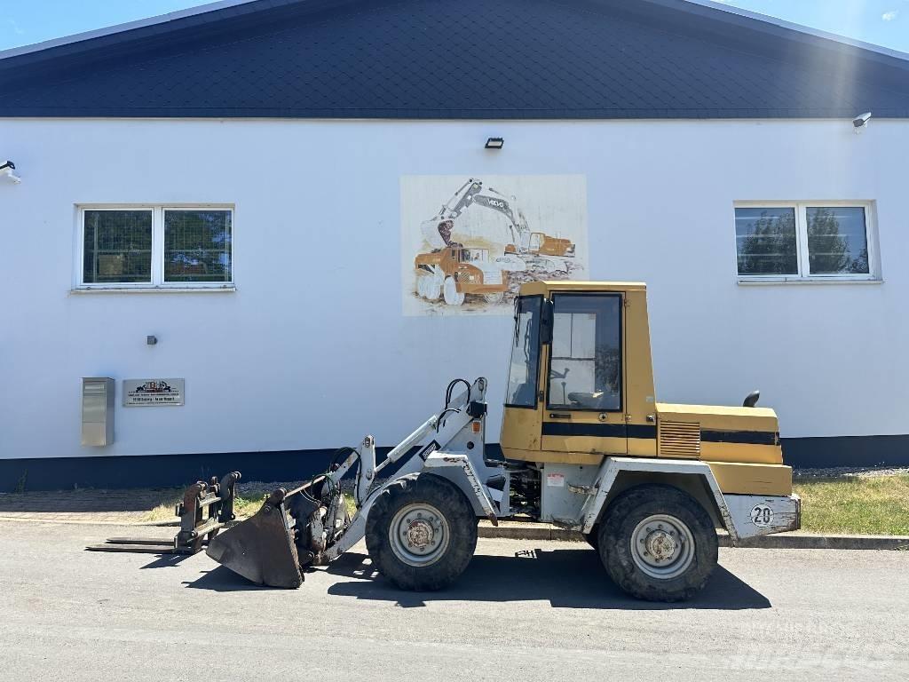 Schaeff SKL 832 لوادر بعجل