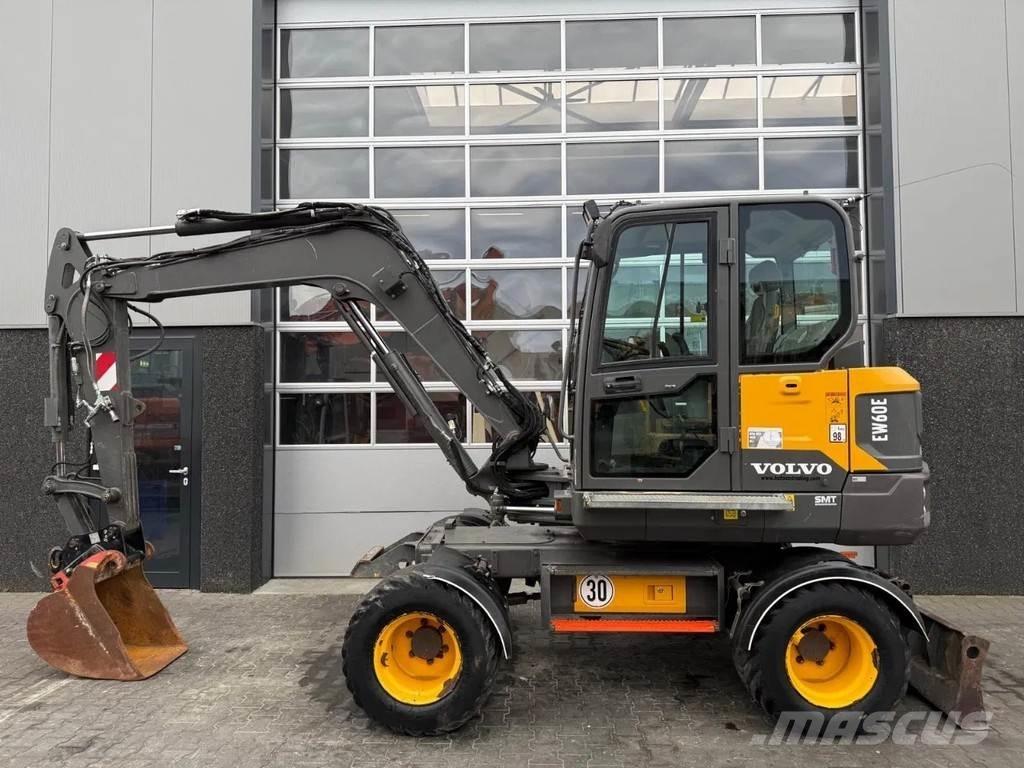 Volvo EW60E | A/C حفارات وسط 7 طن - 12 طن