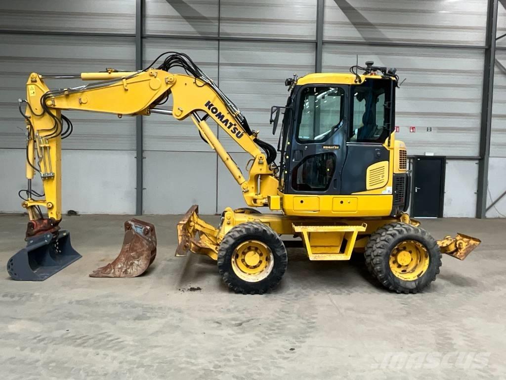 Komatsu PW 98 MR-8 حفارات بعجل