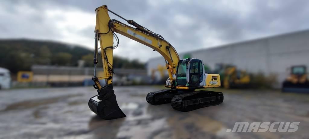 New Holland E 215 LC حفارات زحافة