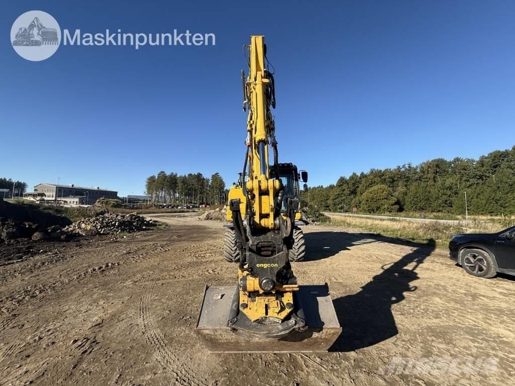 Komatsu PW 160 حفارات بعجل