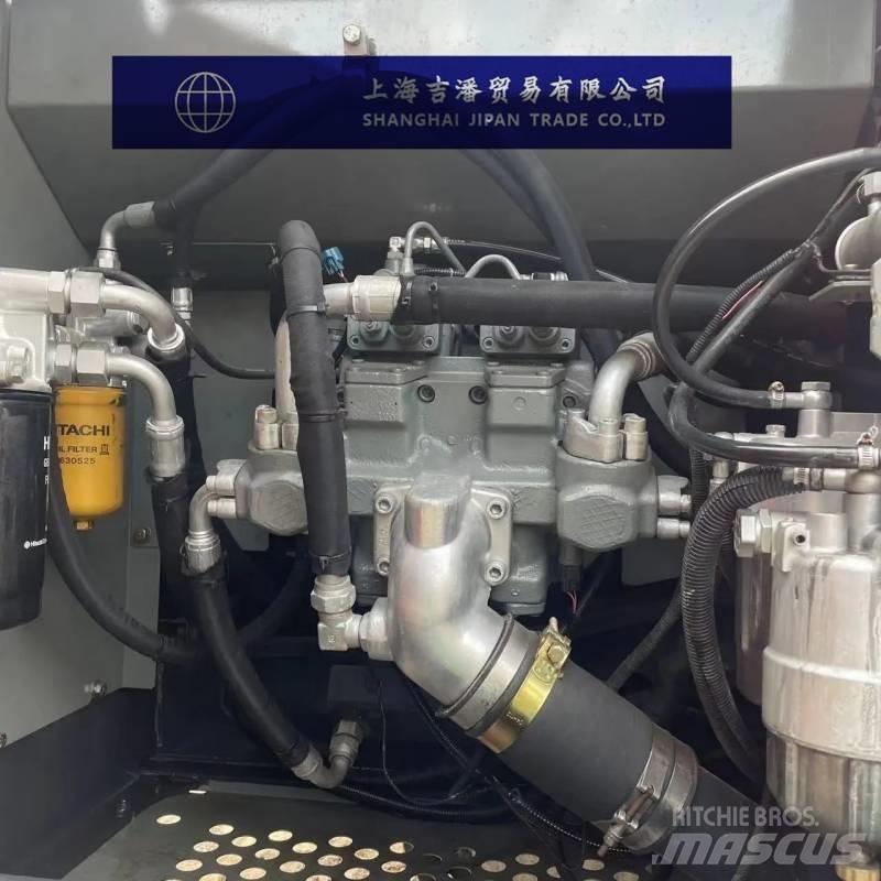 Hitachi ZX 200 حفارات زحافة