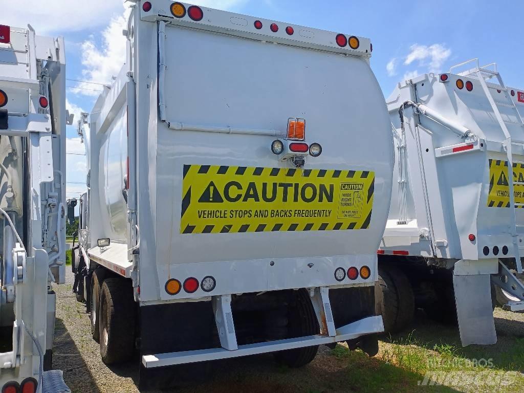 Mack MRU 613 شاحنات المخلفات