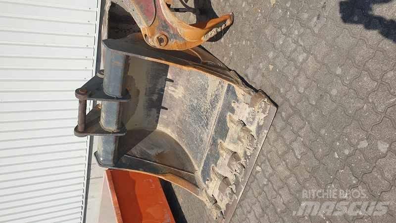 Volvo EW 160 E حفارات بعجل