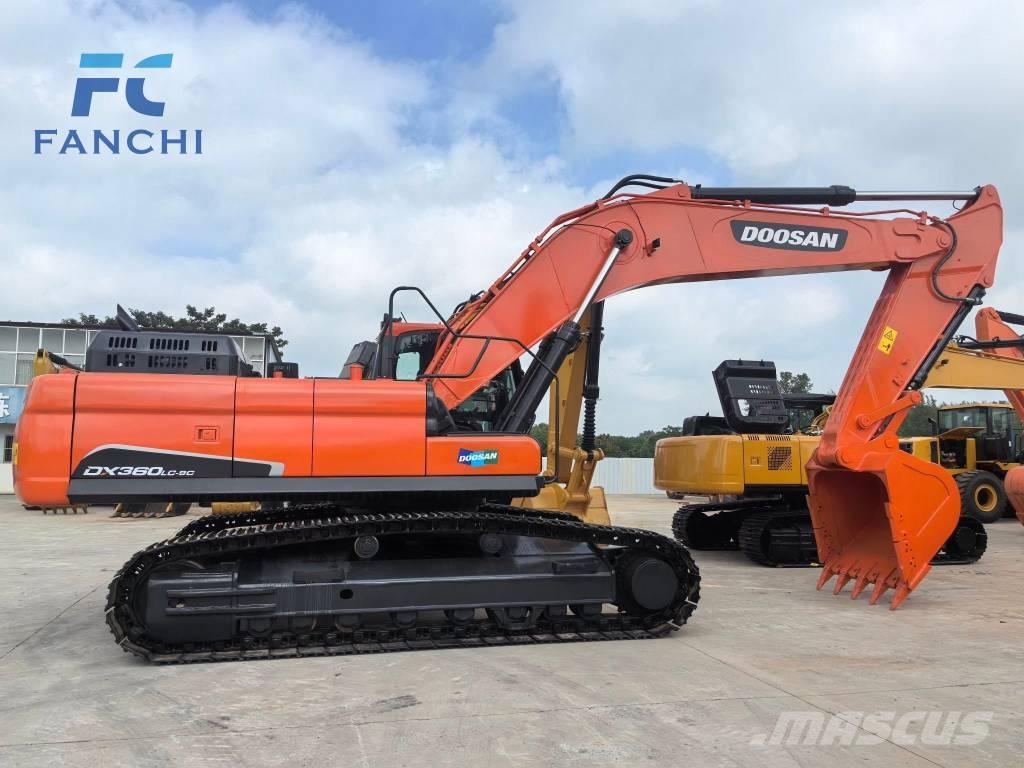 Doosan DX 360 LC حفارات زحافة