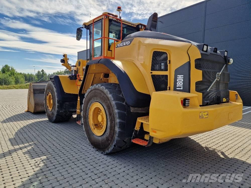 Volvo L180H لوادر بعجل