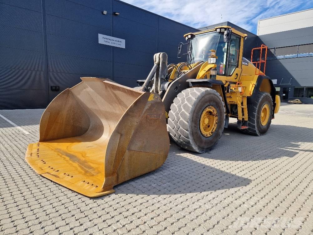 Volvo L180H لوادر بعجل