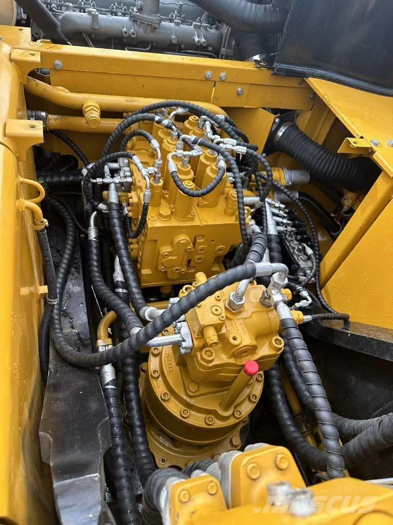 Sany SY 335 H حفارات زحافة