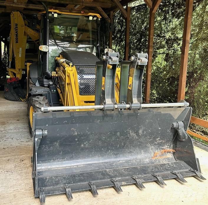 Komatsu WB 93 R 8E0 لوادر ذات جرافات عكسية