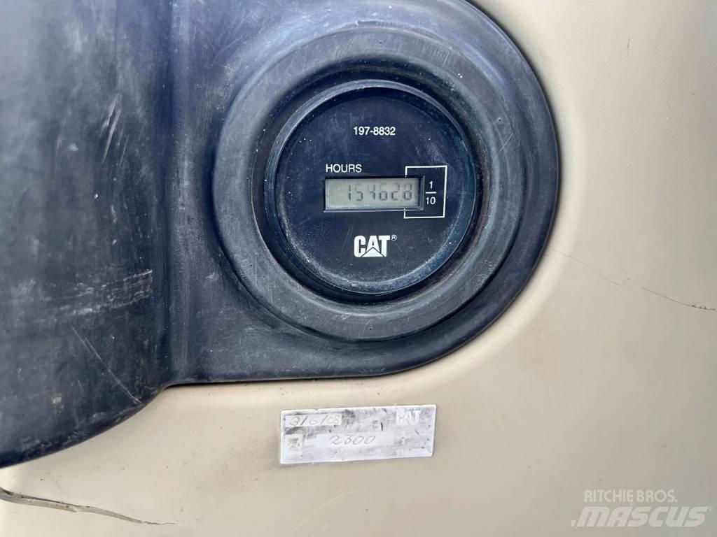 CAT M316C حفارات بعجل