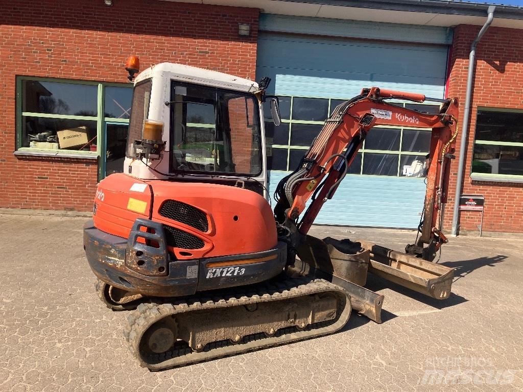 Kubota KX121-3 حفارات صغيرة أقل من 7 طن (حفارات صغيرة)