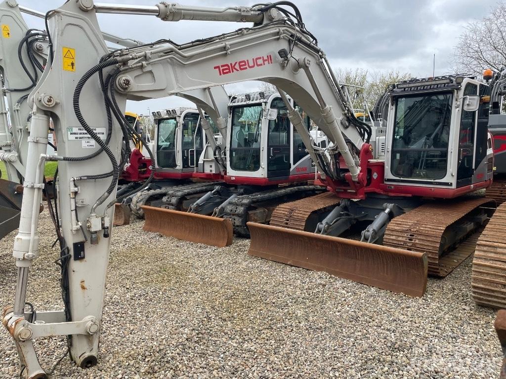 Takeuchi TB2150 حفارات زحافة